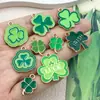 Trevo da Sorte Irlandês Acessórios para Joias DIY Chapéu de Trevo Colar Pingente Chaveiro Pequeno Charme Oktoberfest