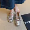 2026 Novo Estilo Retrô Rebite Laço Bico Quadrado Sapatilhas Vermelhas Sapatos Únicos Sapatos Mary Jane Femininos