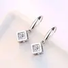 Pendientes de cubo de lujo ligero para mujer, sencillos, modernos, elegantes, con un diseño único y de nicho, con ganchos para orejas cuadrados y pendientes colgantes, adecuados para la venta transfronteriza
