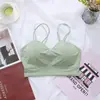Base en forma de U chaleco de belleza al por mayor seda helada secado rápido sin costuras ropa interior para mujer fruncido pecho pequeño tira fina interior envuelto pecho