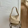 Bolsa de Axila Rivet Vintage Marrom Maillard para Mulheres, Nova Bolsa de Ombro Versátil Outono/Inverno 2026, Bolsa Almofada para o Dia a Dia