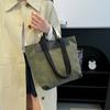 Bolso de Mano de Pana de Estilo Japonés de Gran Capacidad Casual Estilo Occidental para Mujer 2025 Nuevo Simple Personalidad Diseño Nicho Bolso Bandolera