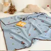 Nuevo estilo de comercio exterior: adorable manta de felpa de dibujos animados con un diseño de vellón de doble cara, con un borde en forma de concha, y que sirve como un versátil chal o manta de sofá informal