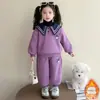 Moletom para Menina Manga Longa Conjunto com Plus Velvet Bebê Espessado Casual Gola Polo Conjunto de Duas Peças Roupas de Inverno Infantis