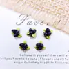 Accesorios de arte para uñas florales de moda: una linda colección que induce dopamina de tres flores pequeñas, perfecta para decoraciones de uñas y pasadores para el cabello, hecha con resina