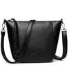 Bolso bandolera de moda transfronterizo de alta calidad para mujer 2026 nuevo estilo bolso cubo para el trabajo y los desplazamientos bolso de hombro simple y versátil