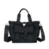 Versão Coreana da Bolsa Leve de Tecido de Nylon de Dongdaemun 2025 Nova Bolsa de Balde Casual de Nicho Bolsa de Ombro Versátil