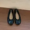 Zapatos de Ballet Retro Coreanos de Nicho con Punta Dividida y Lazo 2026 Nuevos Mocasines Plegados de Corte Bajo con Suela Suave Zapatos Individuales