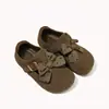 Sapatos Pequenos de Couro com Bolinhas e Laço Moda Lolita para Meninas Sola Macia Simples Estilo Floresta Acabamento em Renda Sapatos de Princesa Sapatos Individuais