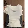 Blusa de Tricô Manga Curta Estilosa Chic Coreana para Mulheres, Nova Tendência Verão 2026 Cropped que Valoriza a Cintura Camiseta