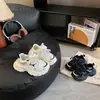 Zapatos Infantiles para Niñas 2026 Nuevo Modelo de Primavera Zapatillas de Princesa Moda Ligeras Zapatos Tipo Papá para Niñas Zapatillas de Correr para Niños Mayores