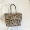 Estilo Coreano Nova Moda Tendência Estampa de Leopardo Bolsa de Ombro Design de Nicho Bolsa Tote Retrô Estilosa Bolsa Transversal Feminina de Grande Capacidade