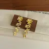Pendientes Metálicos Retro Estilo Hong Kong para Mujer, Aguja de Plata S925, Pendientes de Botón de Alto Temperamento, Pendientes de Diseño Nicho Aprobados