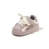 Nuevas zapatillas de moda de otoño para bebés, zapatillas deportivas estilo coreano para niños pequeños, zapatos para niños con cordones, zapatos para caminar para niños pequeños