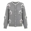 Cardigã de tricô cinza com botão de pérola floral tridimensional para mulheres, suéter Shein com acabamento color-blocking, casaco suave estilo francês