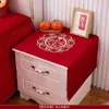 Mesa de Cabeceira de Casamento Capa de Casamento Tecido de Seda e Cetim Estampado Festivo Chinês com Palavras Felizes Decoração de Quarto de Casamento
