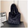 Bolso de felpa para axilas, nuevo estilo de invierno transfronterizo europeo y americano de 2024, bolso esponjoso personalizado de gran capacidad, bolso de hombro de pelo largo para mujer