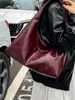 Bolso tote de comercio exterior nuevo, bolso de hombro con textura de moda PU, bolso cruzado versátil de gran capacidad retro europeo y americano para el día a día, bolso de mujer transfronterizo