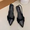 Elegantes Sandalias de Mujer con Punta Fina Estilo Francés 2026 Nuevo Verano Tacón Fino con un Sofisticado Ambiente de Socialité, Punta Cerrada sin Tira Trasera