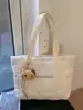 Bolso de Hombro Casual de Moda Transfronterizo con Textura Simple, Bolso de Nuevo Estilo para Invierno 2026, Bolso de Hombro de Diseño de Nicho para Mujer