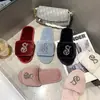 Nuevas Pantuflas de Felpa para Mujer de Invierno con Pedrería, Pantuflas Cálidas de Felpa, Sandalias de Deslizamiento Casuales para Mujer, Venta al por Mayor Transfronteriza