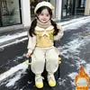 Conjunto de Peluche de Perro con Lunares para Niñas Invierno Otoño/Invierno 2026 Nuevo Conjunto de Dos Piezas Engrosado para Niñas Pequeñas Moderno