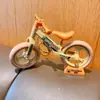 Diversión Creativa Divertida Móvil Deslizante Pareja de Bicicleta Joyería Llavero Adornos Pequeños Adornos de Regalo Venta al por Mayor