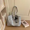 Bolso Tote Nuevo Estampado de Leopardo Otoño/Invierno 2026, Bolso de Hombro/Axila de Gran Capacidad, Bolso Popular de Moda para el Trabajo Este Año