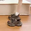 Nuevas zapatillas casuales con cordones, elegantes y versátiles, estilo europeo, populares zapatillas de papá de suela gruesa, 2026