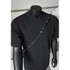 Camiseta de Patchwork Texturizado con Cuello en V y Manga Corta para Hombre, Estilo Veraniego de Chico Duro, Escote Pequeño, Manga Media, Top Moderno Estilo Americano