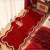2025 Nueva Decoración de Habitación de Boda Decoración Roja Festiva con Palabra Feliz Manta de Cabecera Alfombra Felpudo para Piso de Dormitorio