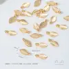 Accesorios de Colgante Rellenos de Oro de 14K Pluma Hojas Pequeñas Hoja de Arce Colgante Pulsera Collar Material para Joyería DIY Hecho a Mano con Cuentas