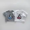 Nova Roupa Infantil Estilo Coreano 26 Verão Infantil Casual Manga Curta Meninos e Meninas Fofas Desenho Animado Camisetas