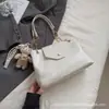Bolso Cruzado Versátil y Elegante 2026 Nuevo Modelo Moda de Nicho Gran Capacidad Bolso de Hombro Versátil para Viajes Diarios con Cadena