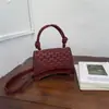 Bolsa Nova de Design Coreano 2025, Bolsa Transversal Quadrada Pequena Retro Fashion e Texturizada, Bolsa de Ombro Simples e Estilosa Tendência para Meninas