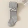 Medias para niñas, nuevo estilo primavera y otoño, leggings para bebé para usar como prenda exterior, rayas verticales, lindo moño, mallas para bebé