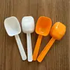 Colher medidora de plástico para leite em pó, em diversas especificações (1g, 3g, 5g), com escala em ml e possibilidade de personalização com LOGO, disponível para atacado direto da fábrica.