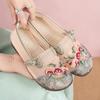Zapatos de Tela de Pekín Antiguos Zapatos Planos de Madre para Mujer Antideslizantes Étnicos de Suela Blanda Cómodos Zapatos Bordados Zapatos Hanfu Zapatos de Capa Única para Mediana Edad y Adultos Mayores