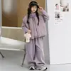 Conjunto de Invierno para Niñas de Tres Piezas Espeso con Felpa, Elegante, Nuevo, Moda, Sudadera Holgada, Chaleco, Tendencia