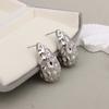 Novos Brincos Martelo Gota d'Água de Metal com Design de Alto Padrão Estilo Chinês Moda Feminina INS Brincos Geométricos Versáteis Femininos