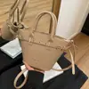 Las Bolsas Pequeñas Populares de Este Año para Mujeres en Otoño e Invierno 2025 Nuevo Bolso de Hombro Cruzado Retro Estilo Coreano Bolso Bandolera Bolso Cubo