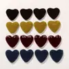 Estilo Ins Otoño e Invierno Retro Terciopelo Corazón Estéreo Botón de Corazón Pendientes DIY Pasador Accesorios para Funda de Teléfono Móvil