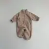 Mono de Lana de Cordero para Bebé Niña 2026 Invierno Nueva Moda Cálido Diseño de Cintura con Cordón Mono para Bebé Niña