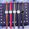 Ins Reloj Súper Popular para Mujer Chic Vintage Versátil Estilo Fresco Estudiante Pequeño Mini Estilo Coreano Simple Esfera Pequeña