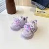 Zapatos para niños pequeños, nuevos modelos de primavera y otoño, zapatos para bebés principiantes para niños de 1 a 2 años, suela blanda, antideslizantes, de dibujos animados, transpirables