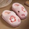 Chinelos de algodão infantis para outono e inverno, design fofo de pinguim, adequados para meninos e meninas, quentes e confortáveis para usar em casa, disponíveis em tamanhos para bebês e crianças maiores, com forro adicional de fleece