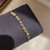 Pulsera redonda de circonita cúbica chapada en oro real de 18k, una pieza de joyería de nicho, de alta gama, a la moda y exquisita, un accesorio ligero y versátil para mujeres