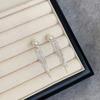 Brincos Stud Elegantes com Franjas de Pérola para Outono e Inverno Feminino 2023 Populares de Alta Qualidade Joia de Orelha com Design de Nicho de Luxo Leve