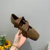 Zapatos Mary Jane cuadrados de estilo minimalista francés con lunares para mujer, nuevo modelo de verano 2026, adecuados para ir al trabajo, con una sola tira y diseño bajo, zapatos planos versátiles