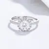 Anel de Diamante Moissanite para Mulheres, Anel de Prata 925, Joia de Zircônia de Alto Padrão de Nicho, Anel Elegante de Acessório para Mão da Moda de Luxo Leve